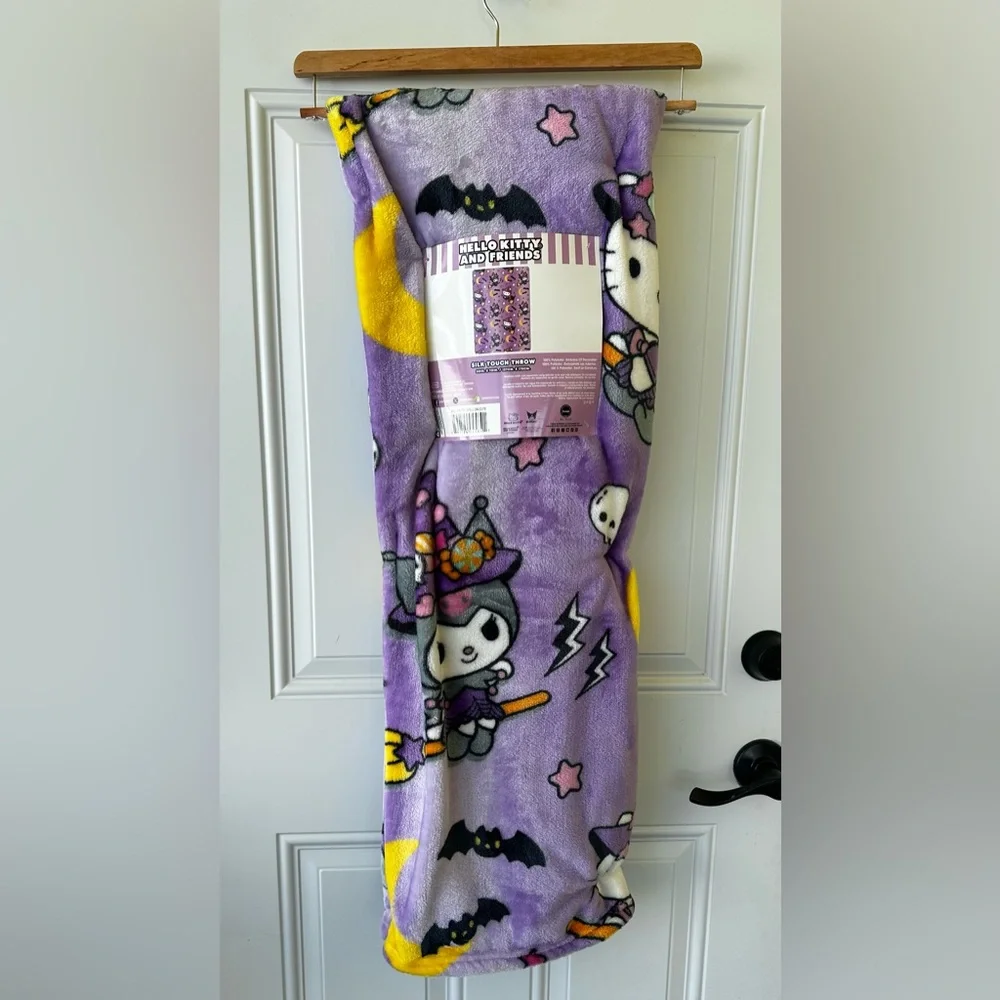 Hello Kitty and friends Halloween Purple Blanket